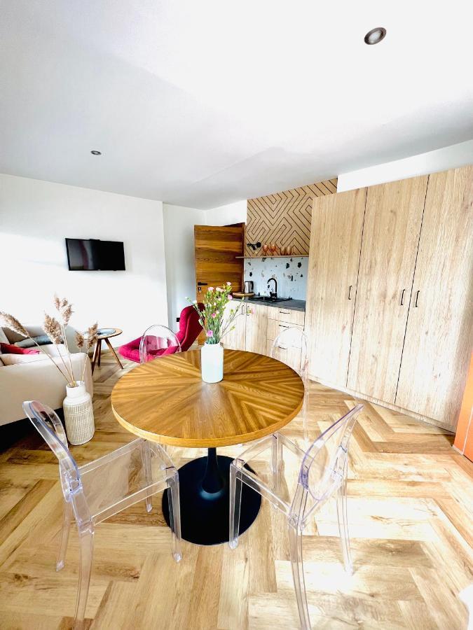"Ku Sloncu" -Pokoje& Apartamenty - Jastrzębia Góra Extérieur photo
