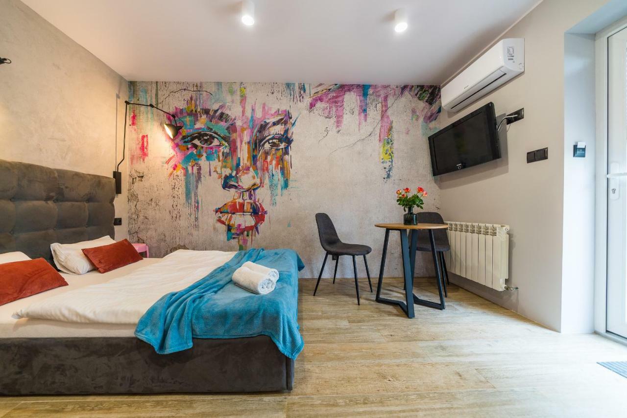 "Ku Sloncu" -Pokoje& Apartamenty - Jastrzębia Góra Extérieur photo
